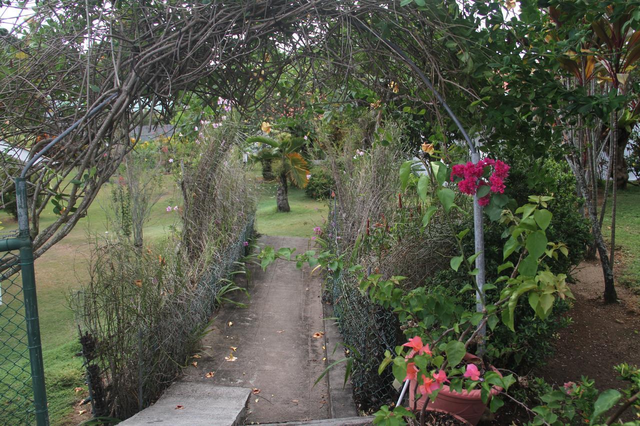 Daniella'S Bungalows Bel Ombre Ngoại thất bức ảnh